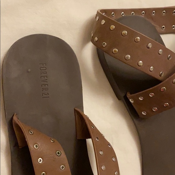 Forever 21 - Picture 2 of 3